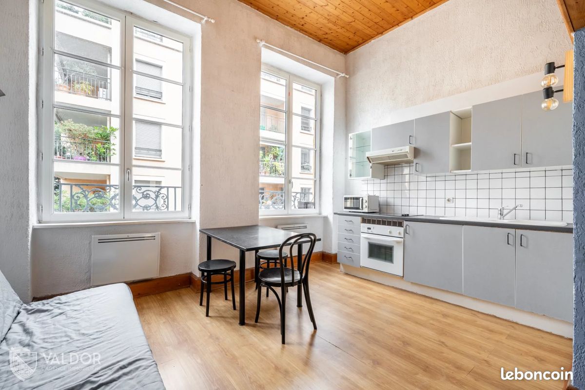 Studio 1 pièce 31 m² (image 2)