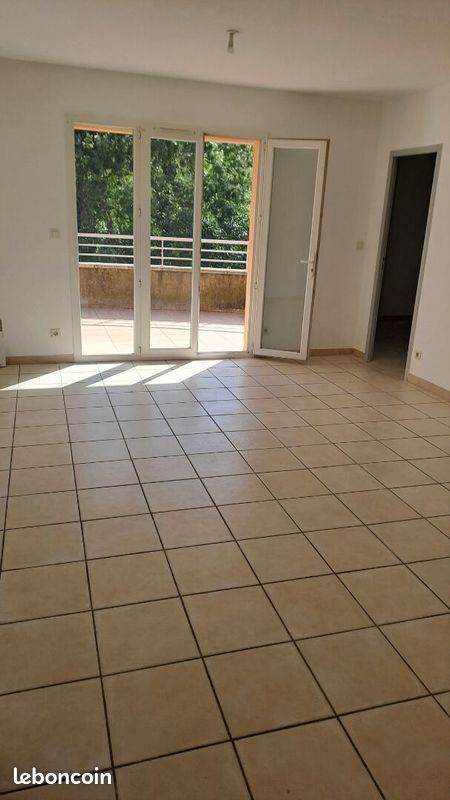 Appartement 3 pièces 71 m² · à Gémenos · 71 m² · 1 095 €/mois
