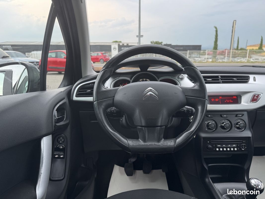 Citroen C3 1.4 HDI 70CV CONFORT (image 14)
