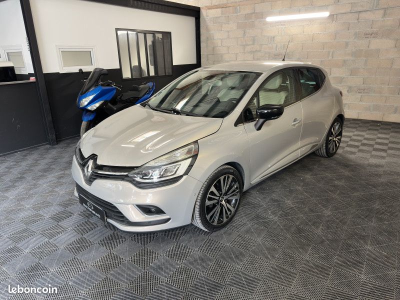Renault CLIO IV 1.5 DCI 110CH ENERGY INITIALE PARIS 5P GARANTIE 60 MOIS POSSIBLE (image 3)