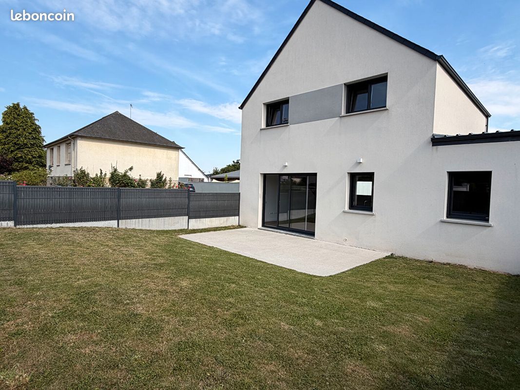 Maison 6 pièces 100 m² · à Domagné · 100 m² · 307 400 €