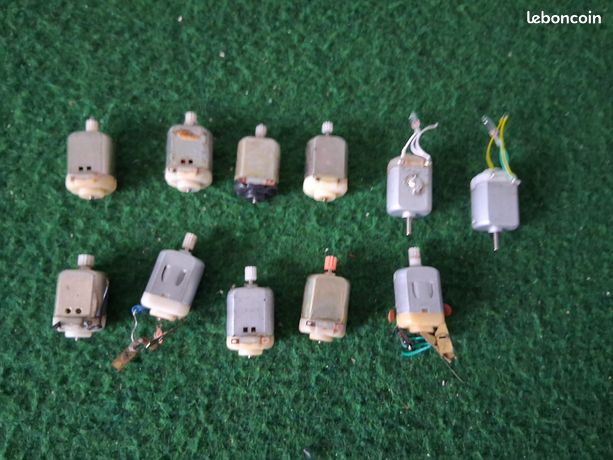 Lot De 3 Moteurs Avec Lumière Pour Circuit De Voitures 1/43 - Marque Artin/Jouef - Occasion