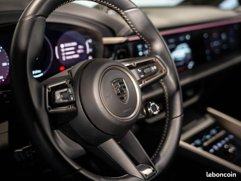 Porsche Macan 639ch Turbo MY25 (image 32)