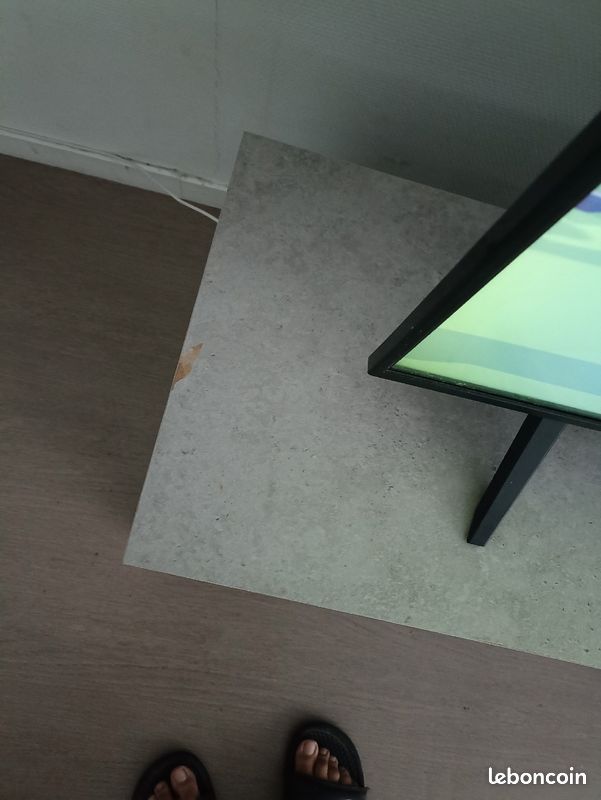 Table de télé a vendre (image 2)