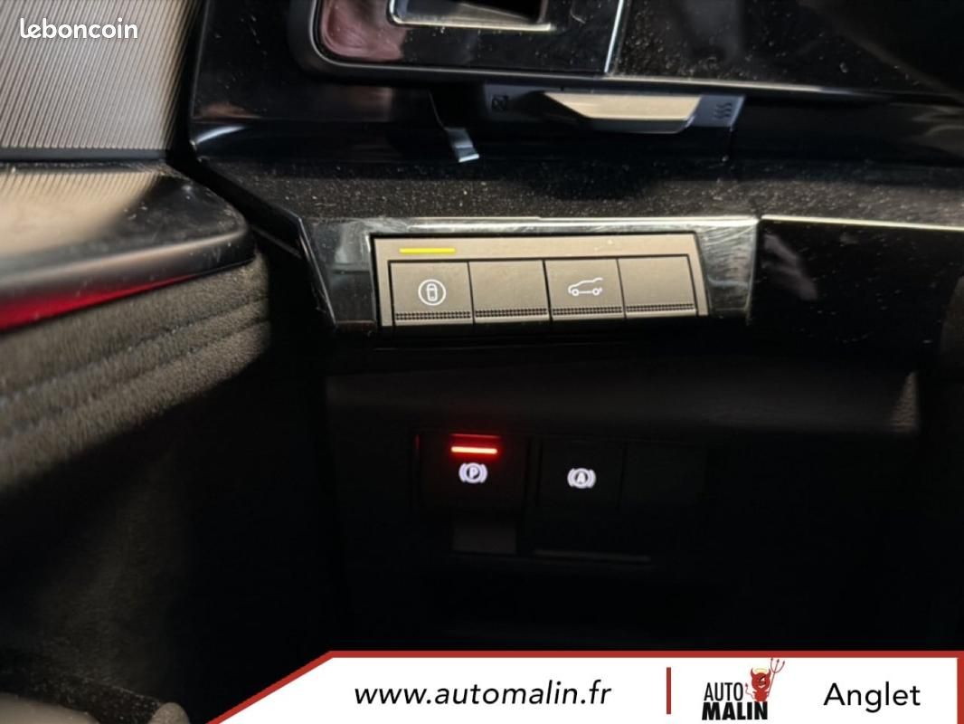 Renault Austral full hybrid E-Tech 200 ch Esprit Alpine (image 32)