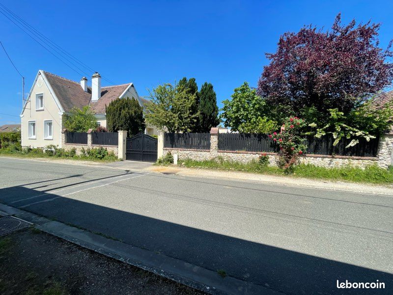 Maison 10 pièces 325 m² · à Tremblay-les-Villages · 325 m² · 430 000 €