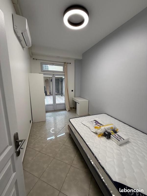 Appartement 1 pièce 18 m² · à Paris · 18 m² · 863 €