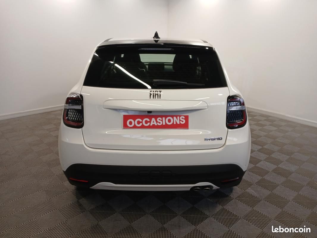 Fiat 600 T-Gen 3 1.2 Hybrid 145ch eDCT6 Pop (image 4)