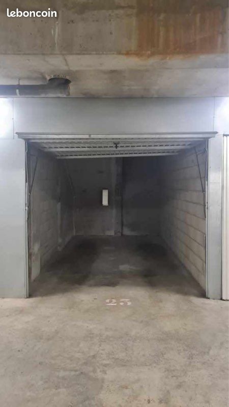 Parking (image 1)