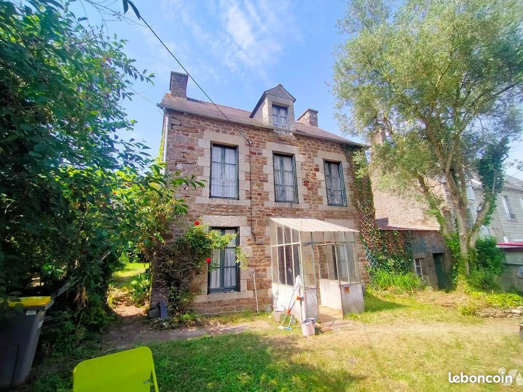 Maison 6 pièces 94 m² · à La Vicomté-sur-Rance · 94 m² · 228 800 €
