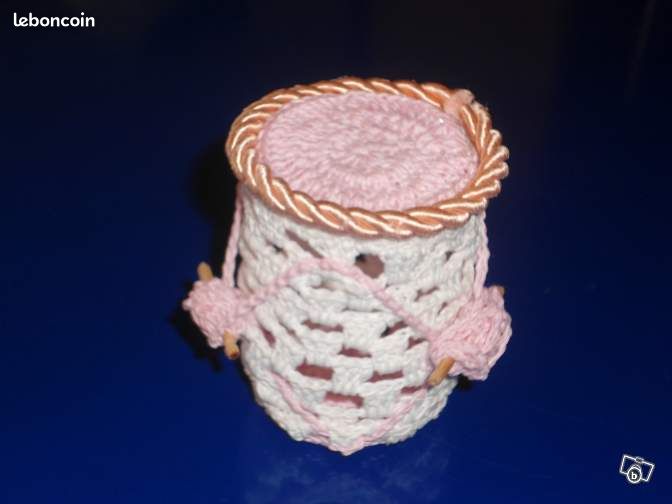 Bonbonnières au crochet pour dragés (image 2)