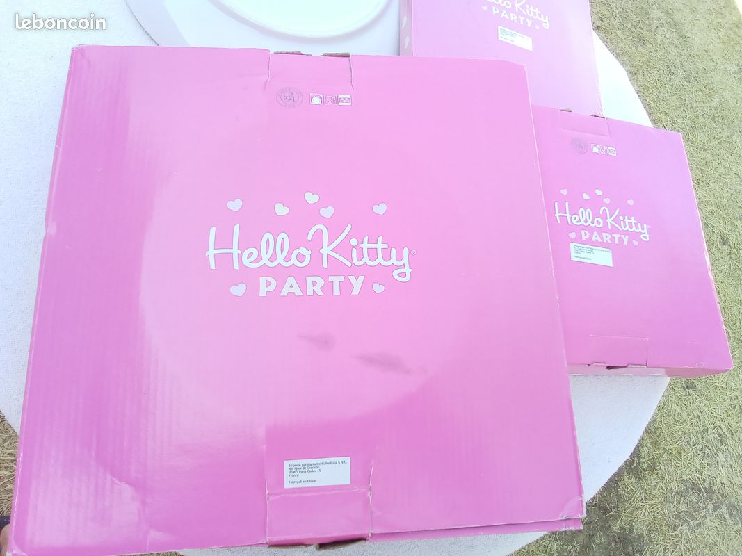 Lot de vaisselle Hello Kitty Party neuf vintage (image 8)