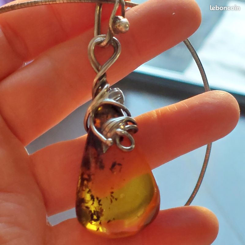 Pendentif Vintage Avec Chaîne En Argent 835 Et Ambre Jaune - Bon état, Occasion - Bijou Ancien Et élégant
