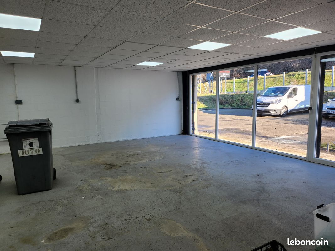 À louer – Local 145 m² – Activités / Bureaux – Verneuil-en-Halatte (image 5)