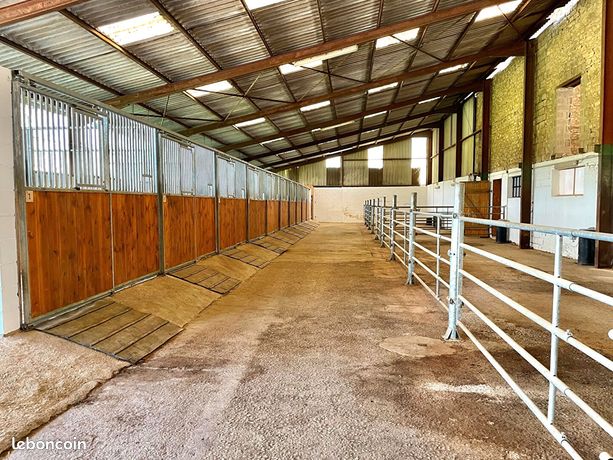 Inconnu 85000 m² BACCARAT