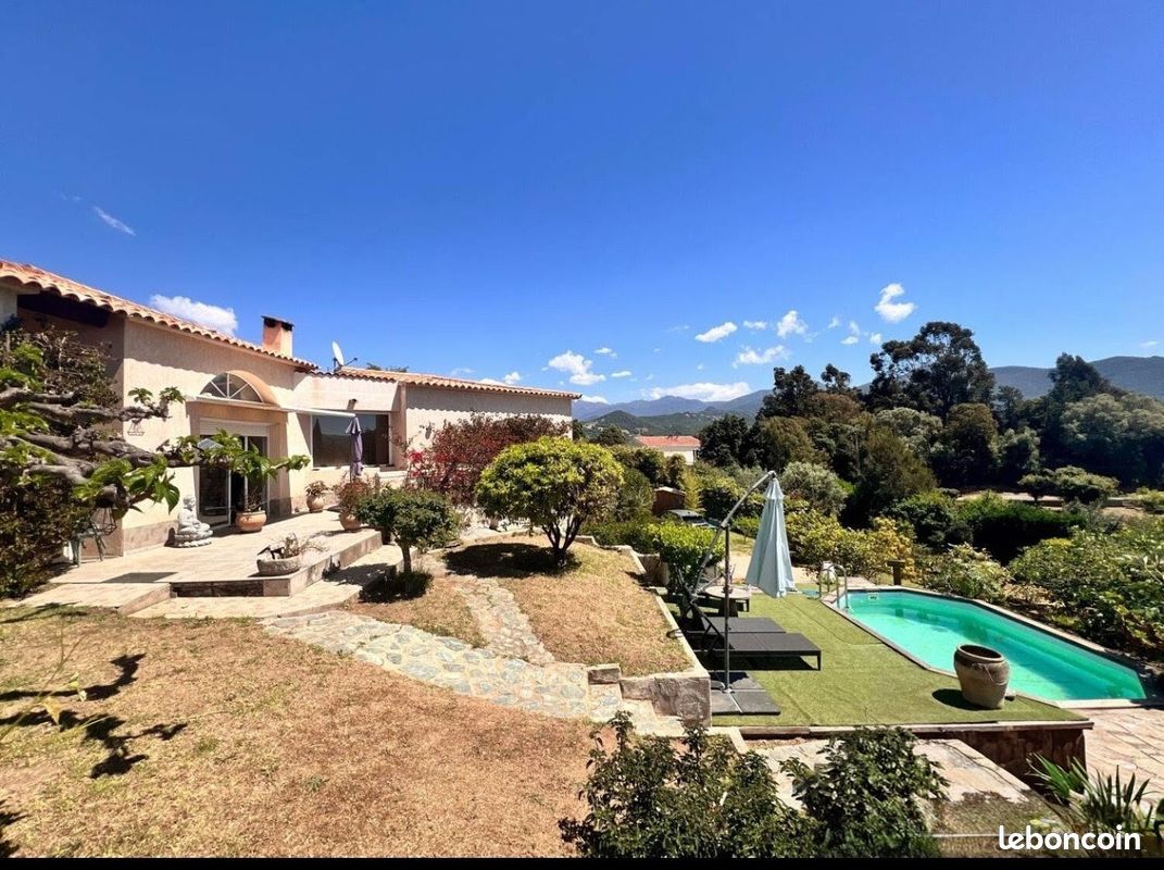 Maison 4 pièces 174 m² · à Bastelicaccia · 174 m² · 850 000 €