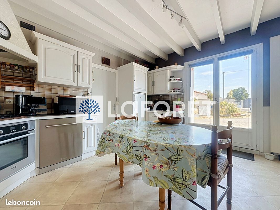 Maison 5 pièces 110 m² · à Moncoutant-sur-Sèvre · 110 m² · 129 490 €