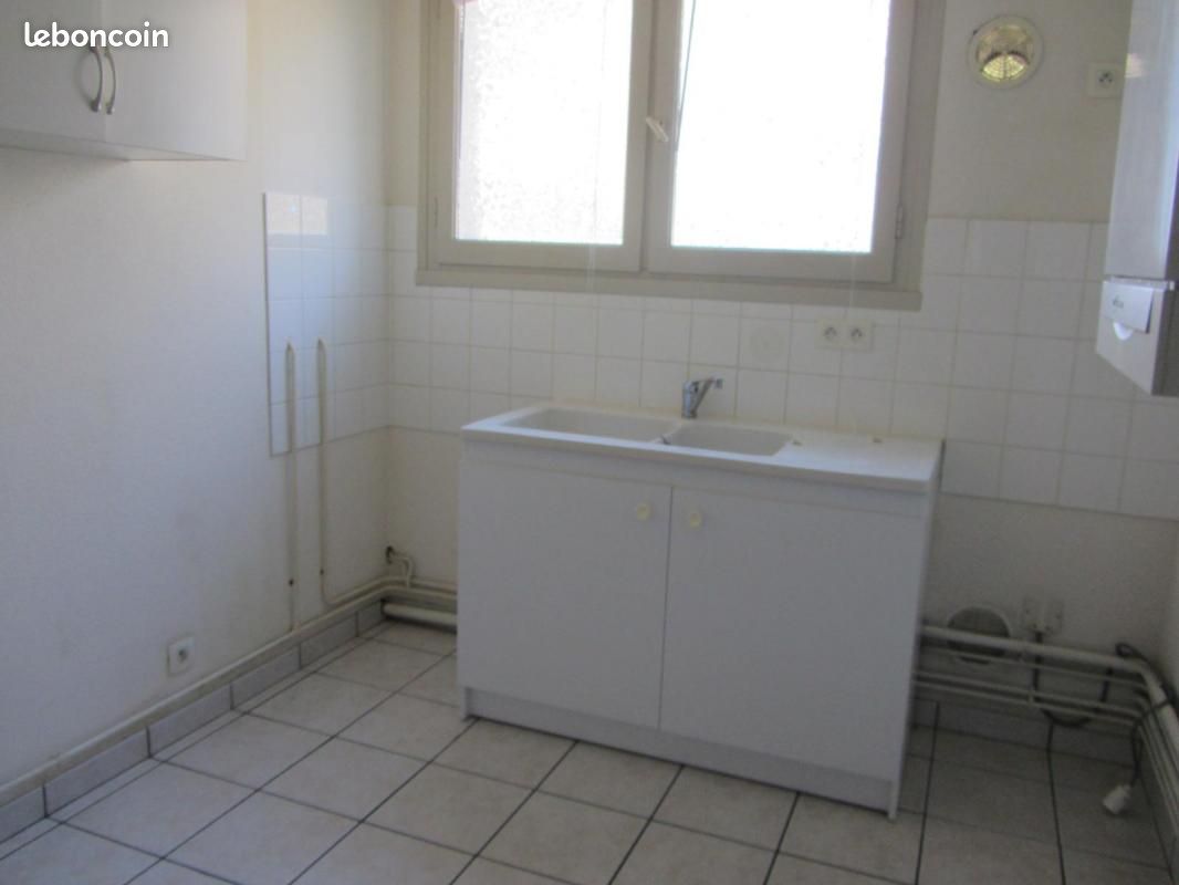 Appartement 3 pièces 57 m² - Bort-les-Orgues 19110 (image principale 6)