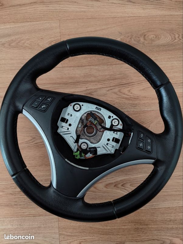 Volant Multifonction BMW E90 E91 - Cuir - Remanufacturé - Garantie 24 Mois