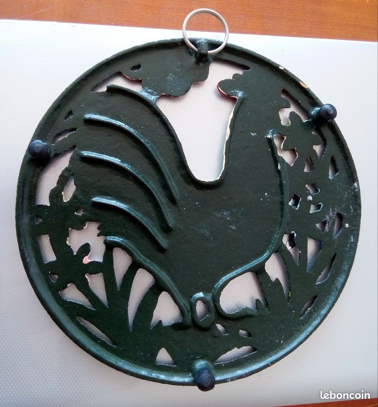 Dessous de plat en fonte décor au coq ferme campagne vintage