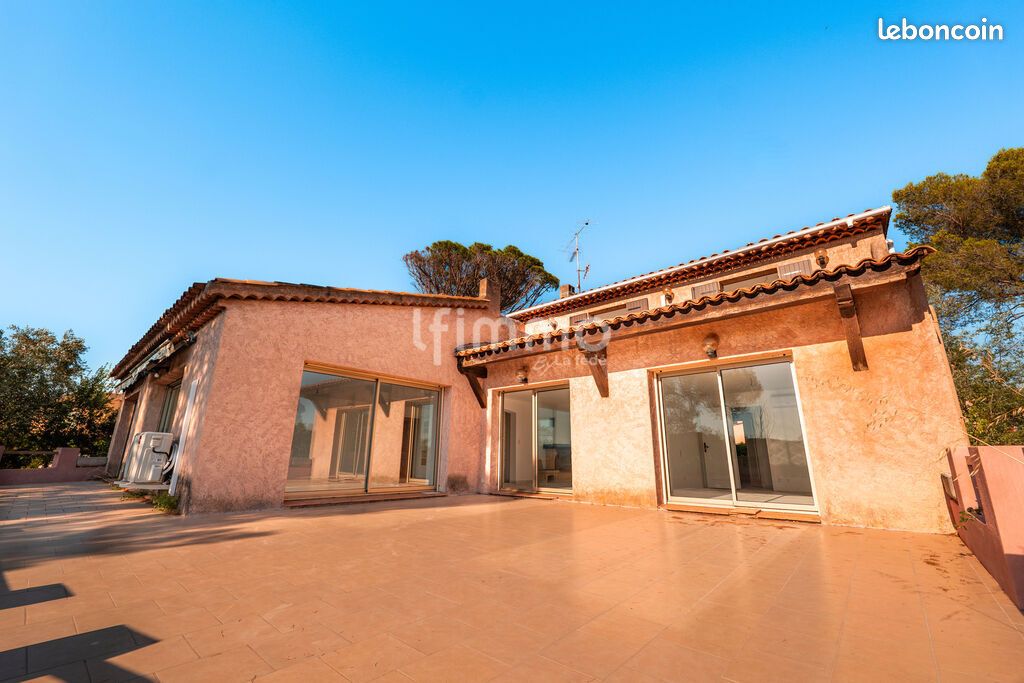 Maison 6 pièces 213 m² · à Saint-Raphaël · 213 m² · 950 000 €