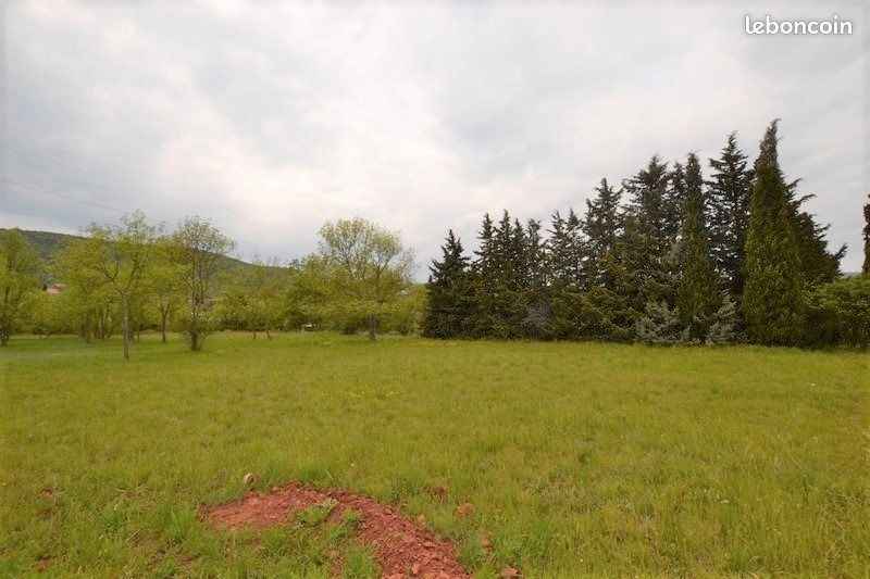 Terrain 1 200 m² Doudeville · 45 000 €