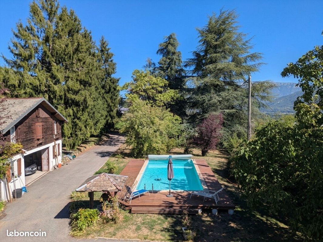 Maison 8 pièces 195 m² · à Saint-Baldoph · 195 m² · 535 000 €