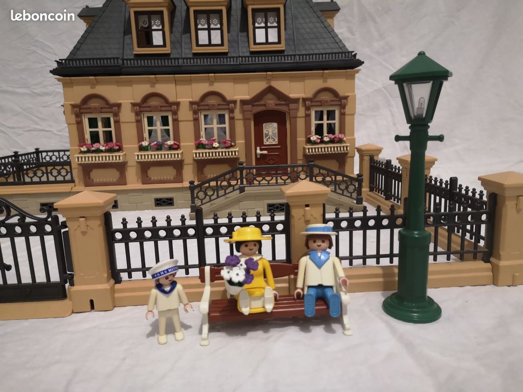 Très bon état - Playmobil - Villa Belle Époque 5305 + clôture 5360 (image 2)
