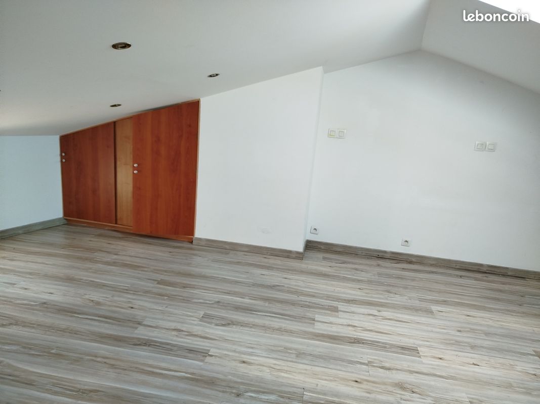 Appartement 3 pièces 100 m² · à Albi · 100 m² · 650 €