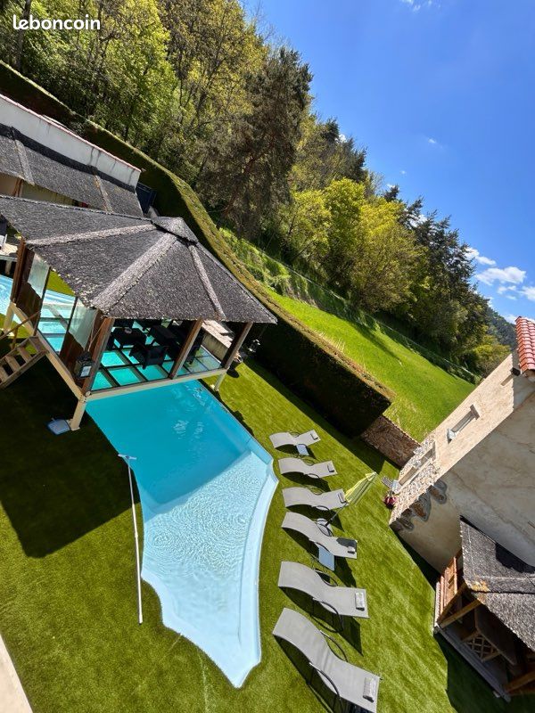 Maison 10 pièces 270 m² · à Beauzac · 270 m² · 570 000 €