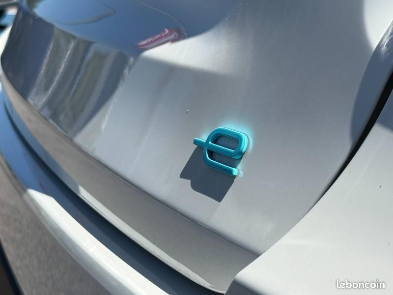 Fiat 600 e 156ch 54kWh La Prima (Certinergy 6100 déduit) (image 22)