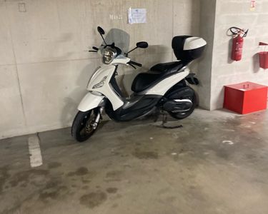 Place de Parking de Moto/Scooter/Vélo Électrique à Vendre - Résidence de Luxe Altitude de Vauban 