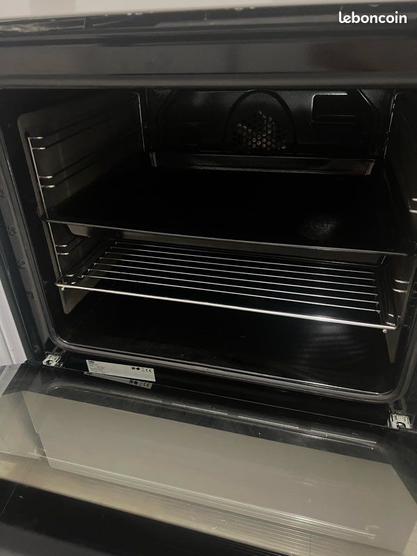 Cuisinière à induction blanche Beko (image 5)