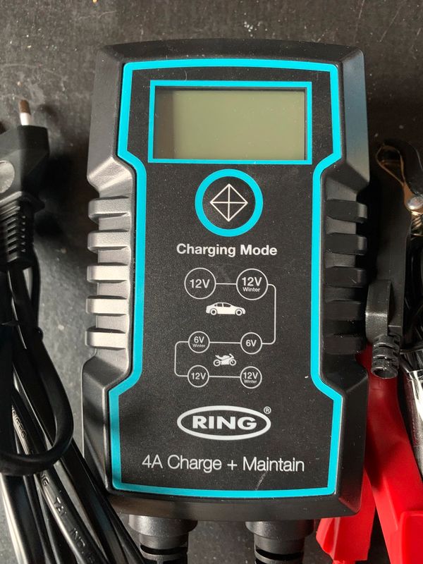 Chargeur de batterie intelligent RING 4A