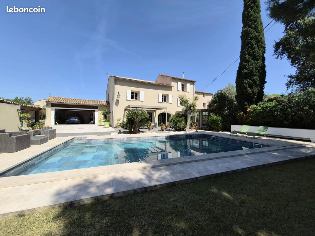 Maison 8 pièces 300 m² · à Narbonne · 300 m² · 620 000 €