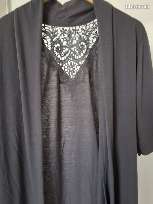 Gilet femme manches courtes gris broderie dans le dos (image 2)