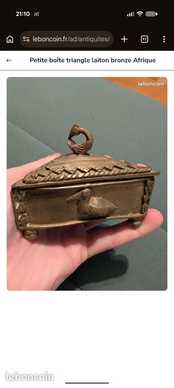Petite boîte triangle laiton bronze Afrique (image 1)