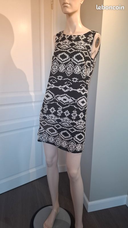 Robe noire à motifs gris argenté sans manches Promod 36 (image 6)