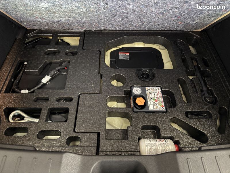 Nissan JUKE 1.6 HYBRID 143CH N-CONNECTA 2025.75 (image 13)