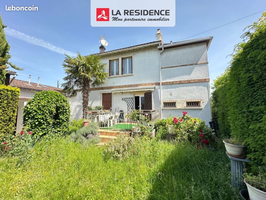 Maison 7 pièces 134 m² · à Stains · 134 m² · 350 000 €