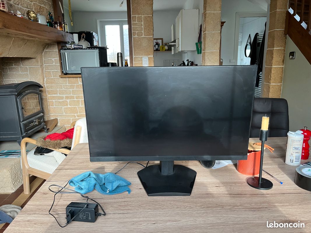 KOORUI Écran PC Gaer 24 Pouces - FHD (1920 x 1080), VA, 165Hz, 1s