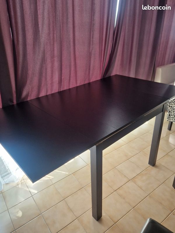 Table 4 personnes avec rallonges (image 2)
