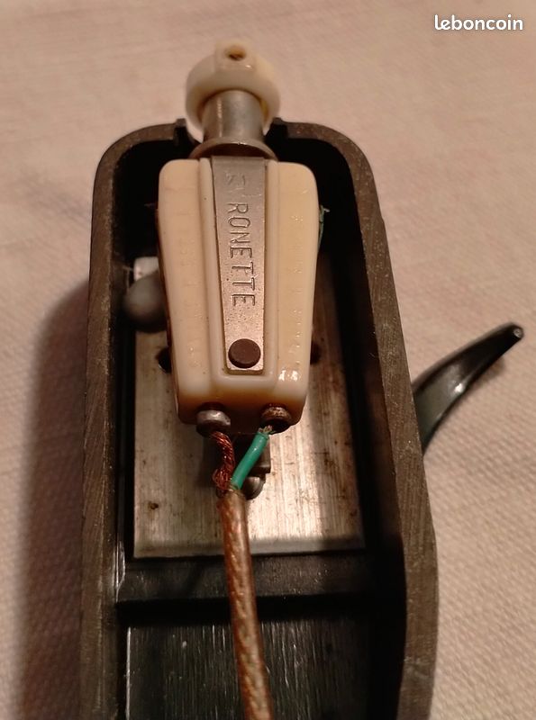 Cellule De Lecture Ronette Mono Rouge - NOS Générique - Compatible, Neuve (ouverte)