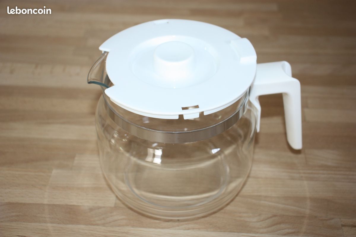Verseuse avec couvercle blanc CL232101