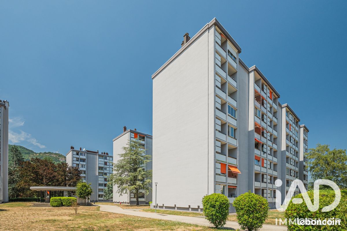 Appartement 5 pièces 82 m² · à Seyssinet-Pariset · 82 m² · 196 000 €
