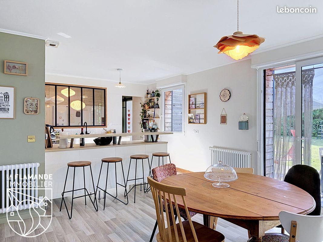 Maison 6 pièces 150 m² · à Oudezeele · 150 m² · 345 000 €