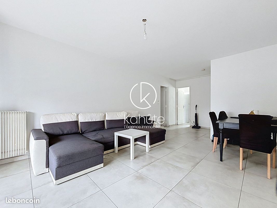 Appartement 4 pièces 77 m² · à Saint-Fons · 77 m² · 135 000 €