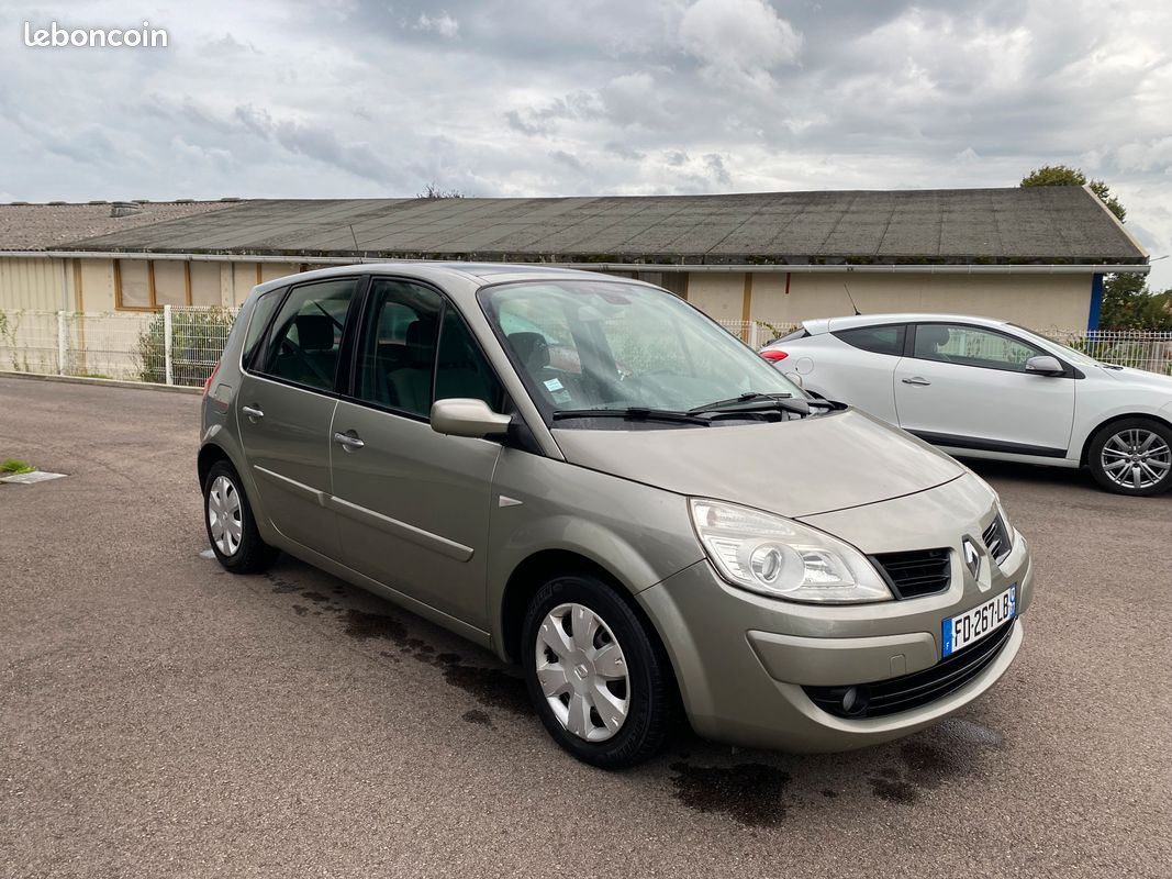 RENAULT SCENIC II - SCENIC 1.5 DCI 105 LATITUDE