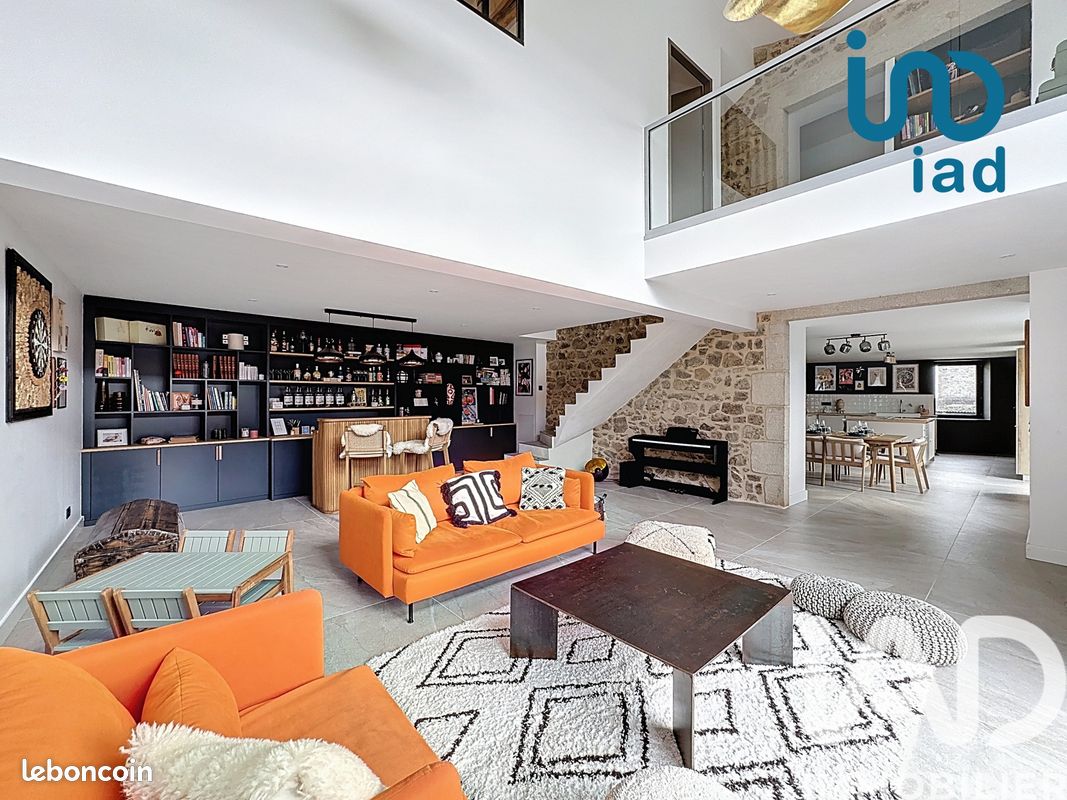 Maison 5 pièces 195 m² · à Maclas · 195 m² · 579 000 €
