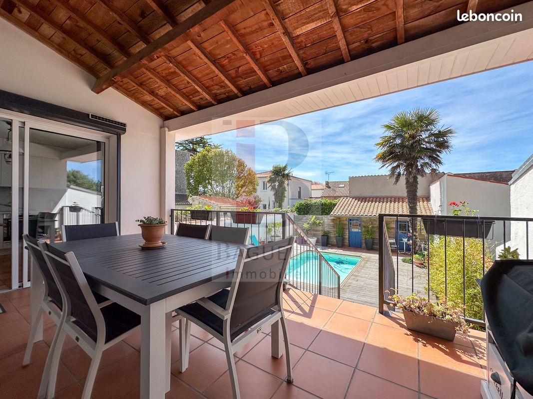 Maison 6 pièces 143 m² · à Fouras · 143 m² · 693 000 €